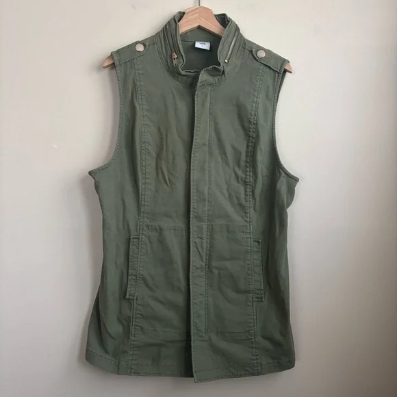 Cabi Explorer Vest - Picture 2 of 9